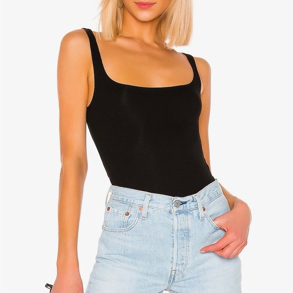 LNA Essential Rib Scoop Tank from Revolve - Picture 9 of 14